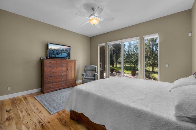 16923 Royal Coachman Drive, Sisters, OR 97759