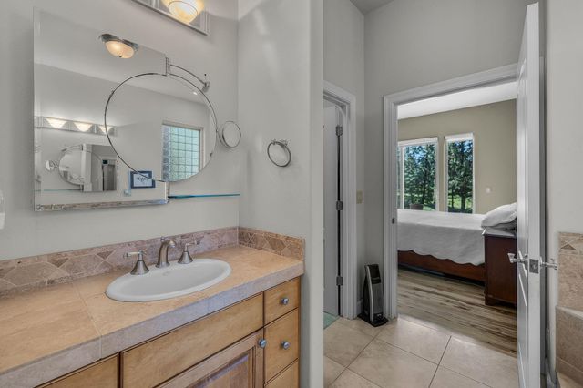 16923 Royal Coachman Drive, Sisters, OR 97759