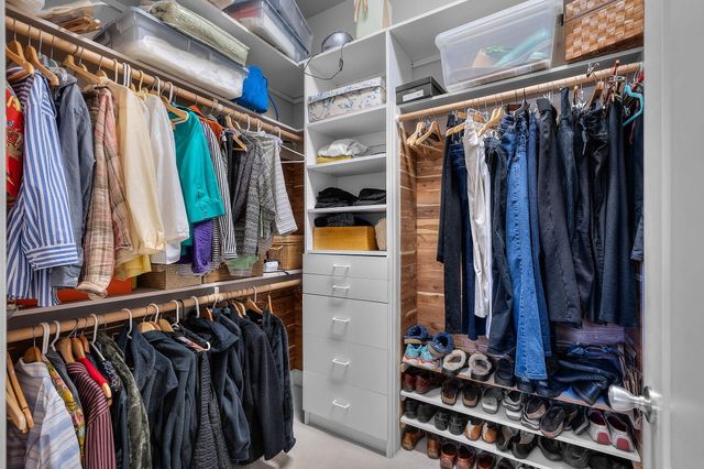 16923 Royal Coachman Drive, Sisters, OR 97759