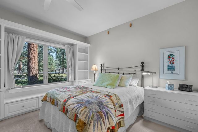 16923 Royal Coachman Drive, Sisters, OR 97759