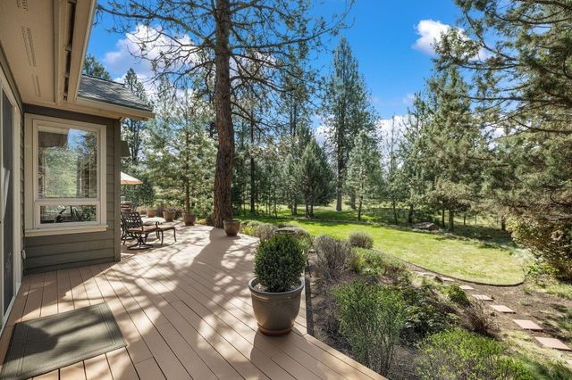 16923 Royal Coachman Drive, Sisters, OR 97759