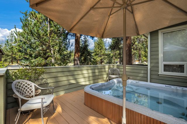 16923 Royal Coachman Drive, Sisters, OR 97759