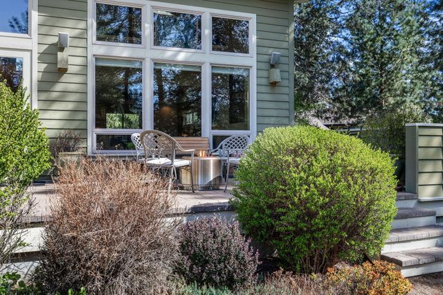 16923 Royal Coachman Drive, Sisters, OR 97759