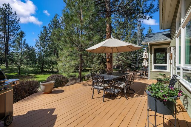 16923 Royal Coachman Drive, Sisters, OR 97759