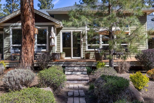 16923 Royal Coachman Drive, Sisters, OR 97759