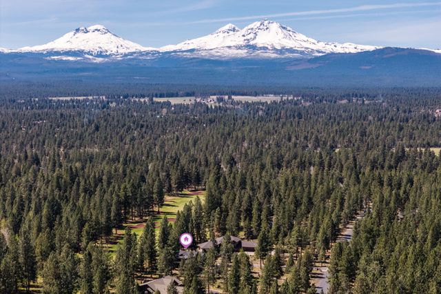 16923 Royal Coachman Drive, Sisters, OR 97759