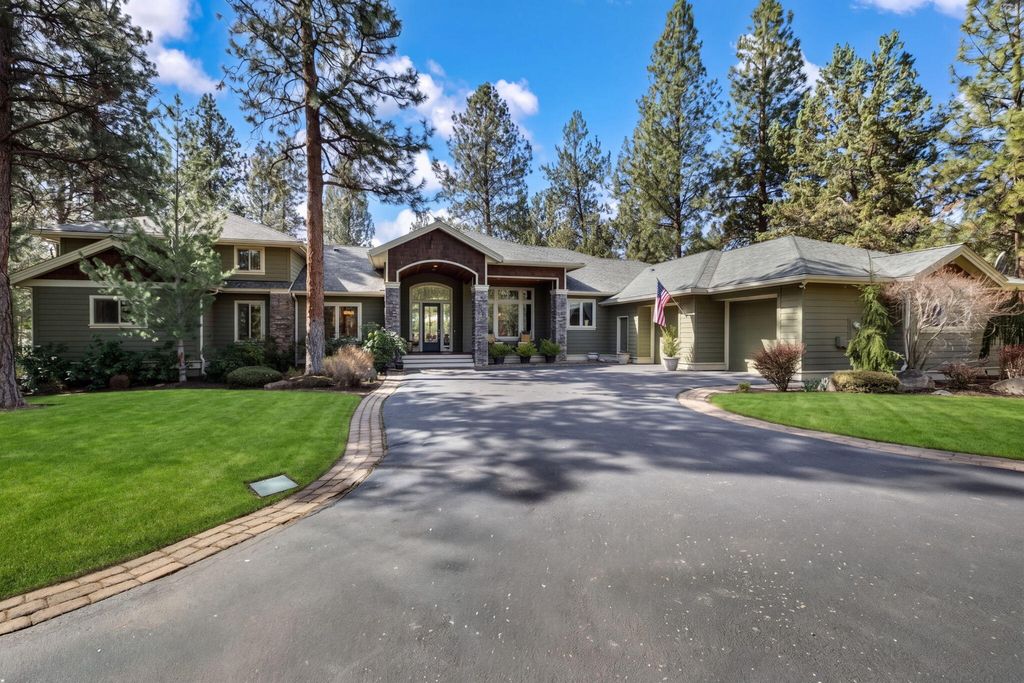 16923 Royal Coachman Drive, Sisters, OR 97759