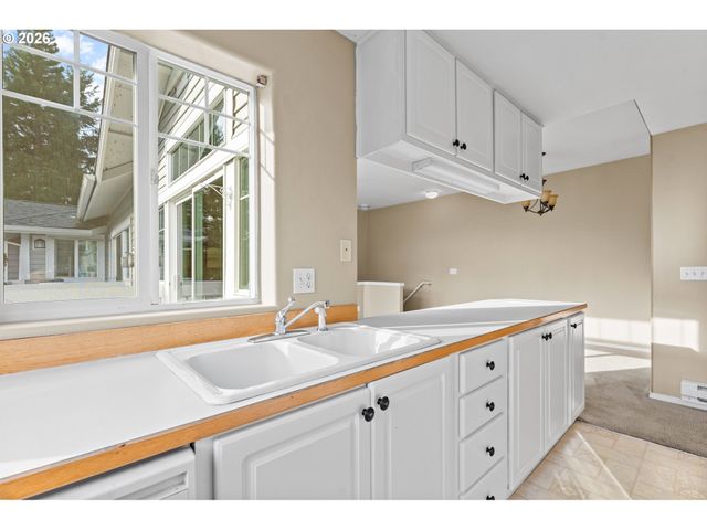 16252 Sw AUDUBON St, Beaverton, OR 97003