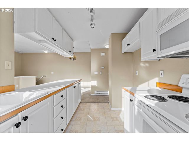 16252 Sw AUDUBON St, Beaverton, OR 97003