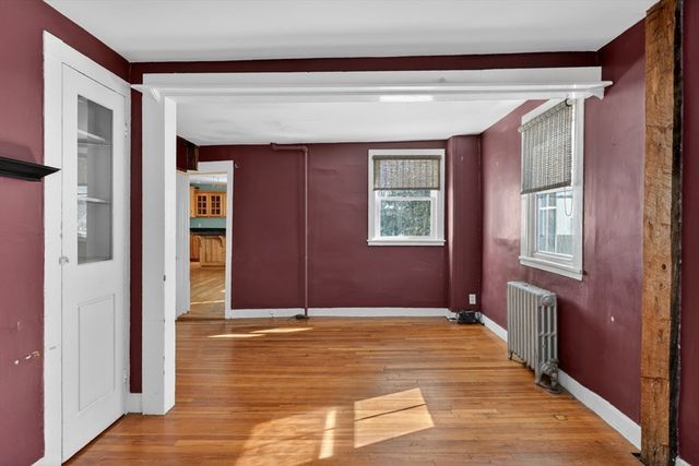 26 Mechanic St, Holliston, MA 01746