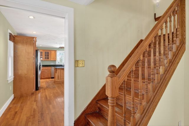 26 Mechanic St, Holliston, MA 01746