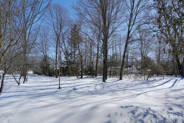 26 Mechanic St, Holliston, MA 01746