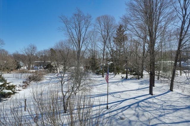 26 Mechanic St, Holliston, MA 01746