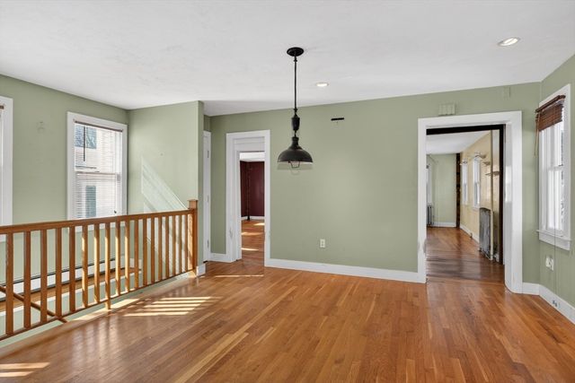 26 Mechanic St, Holliston, MA 01746