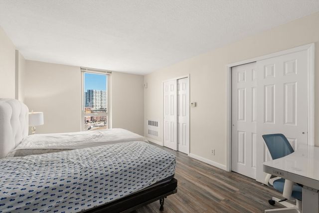 33 Pond Street 919, Brookline, MA 02445