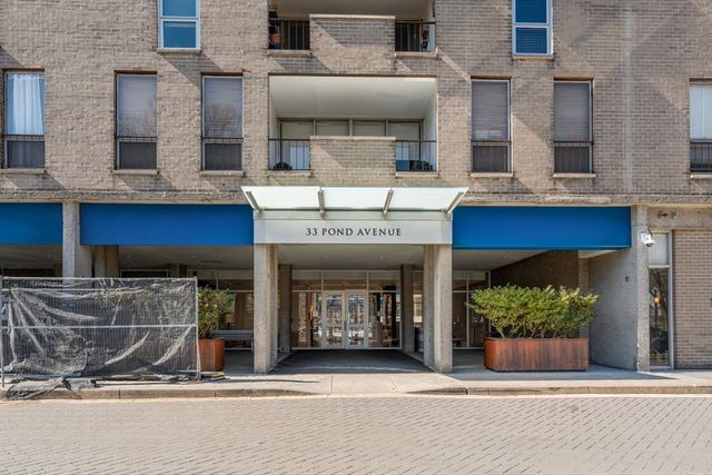 33 Pond Street 919, Brookline, MA 02445