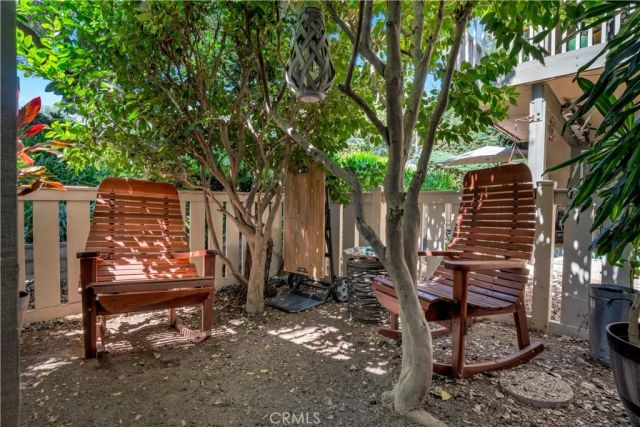 291 Sequoia Court 13, Thousand Oaks, CA 91360