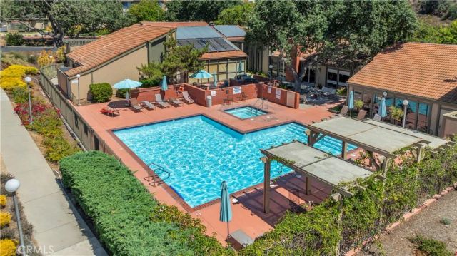 291 Sequoia Court 13, Thousand Oaks, CA 91360