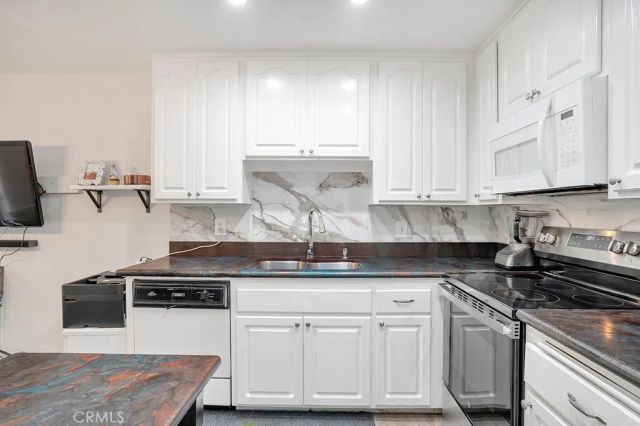 291 Sequoia Court 13, Thousand Oaks, CA 91360