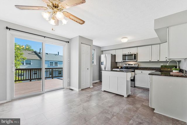 6365 GENERALS CT, Centreville, VA 20121