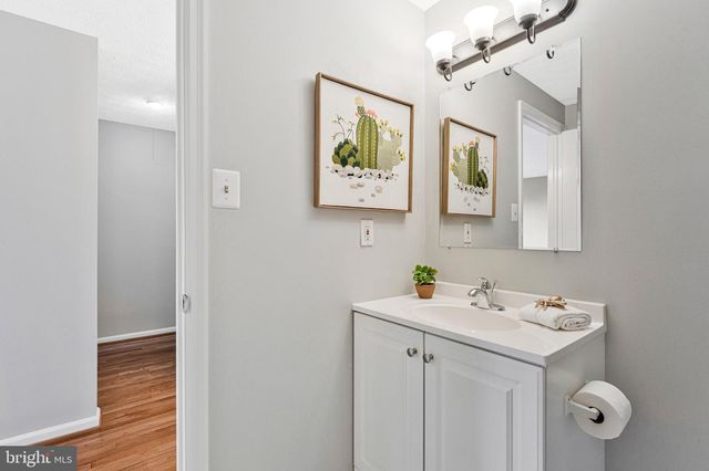 6365 GENERALS CT, Centreville, VA 20121