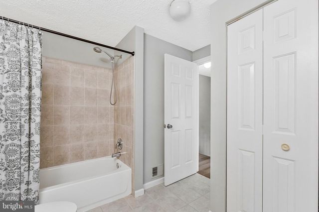 6365 GENERALS CT, Centreville, VA 20121