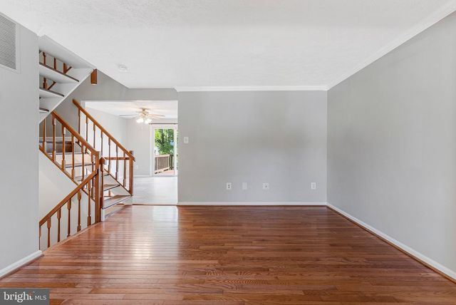 6365 GENERALS CT, Centreville, VA 20121
