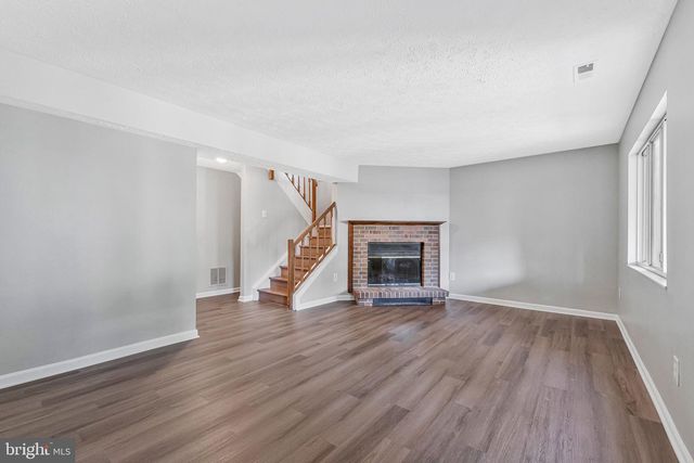6365 GENERALS CT, Centreville, VA 20121