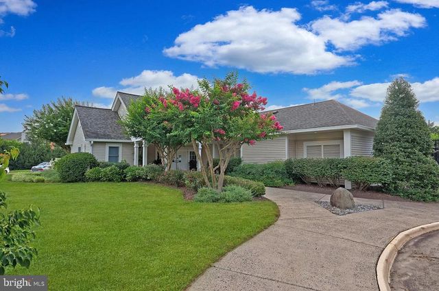 6365 GENERALS CT, Centreville, VA 20121