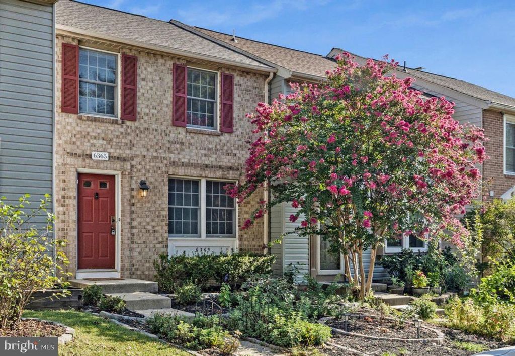 6365 GENERALS CT, Centreville, VA 20121