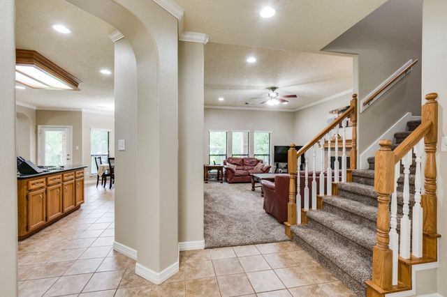 507 Oaks Grande Road, Baytown, TX 77523