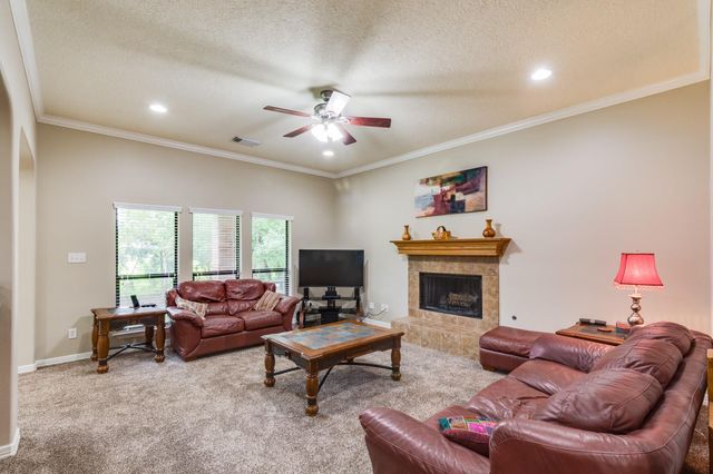 507 Oaks Grande Road, Baytown, TX 77523