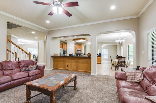 507 Oaks Grande Road, Baytown, TX 77523