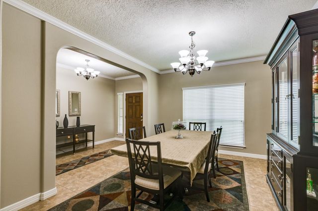 507 Oaks Grande Road, Baytown, TX 77523