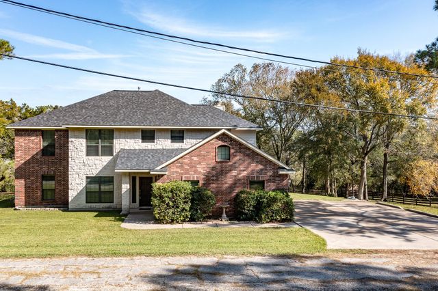 507 Oaks Grande Road, Baytown, TX 77523