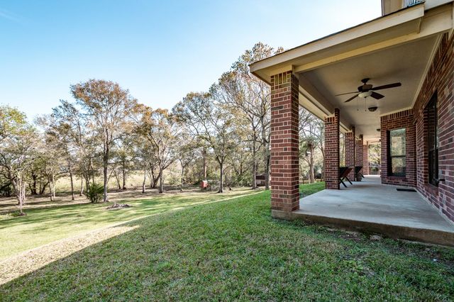 507 Oaks Grande Road, Baytown, TX 77523