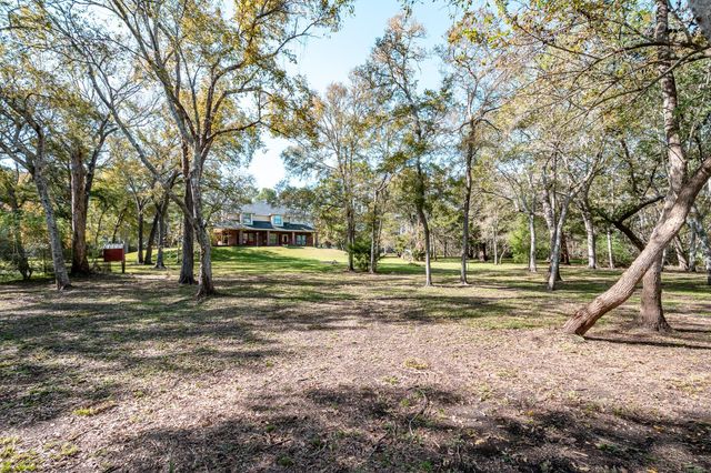 507 Oaks Grande Road, Baytown, TX 77523