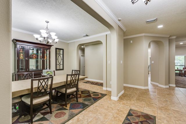 507 Oaks Grande Road, Baytown, TX 77523