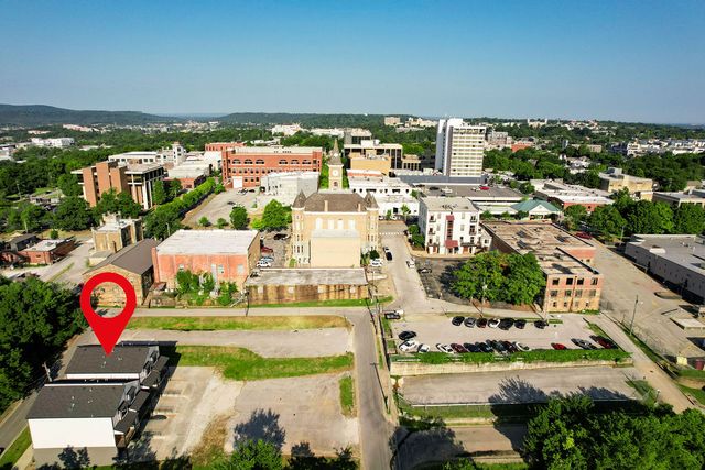 116 E Mountain Street, Fayetteville, AR 72701