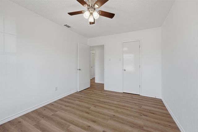 124 Prairie Creek Road, Red Oak, TX 75154