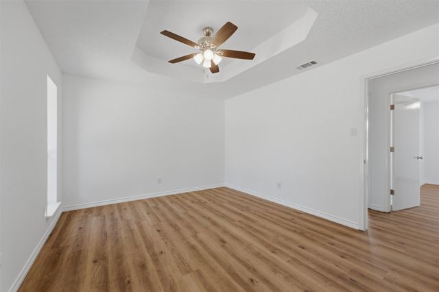 124 Prairie Creek Road, Red Oak, TX 75154