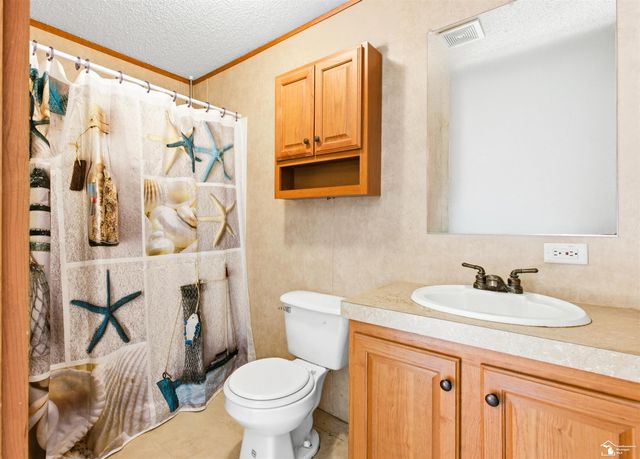 2678 Bayberry Court, Brooklyn, MI 48130