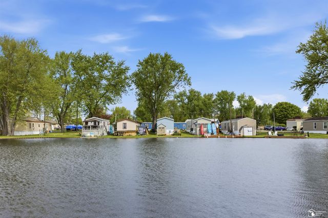 2678 Bayberry Court, Brooklyn, MI 48130