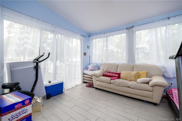 21 Hirsch Road, Stamford, CT 06905