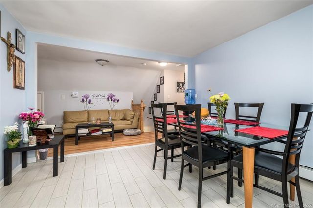 21 Hirsch Road, Stamford, CT 06905