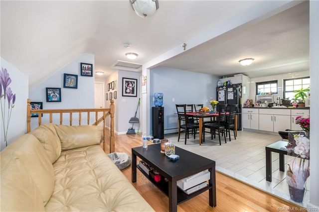 21 Hirsch Road, Stamford, CT 06905