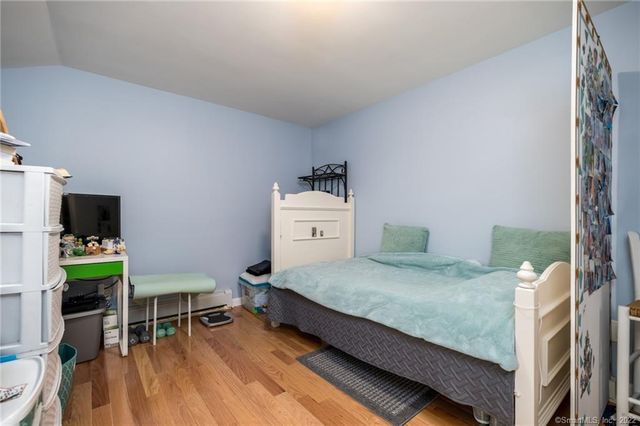 21 Hirsch Road, Stamford, CT 06905