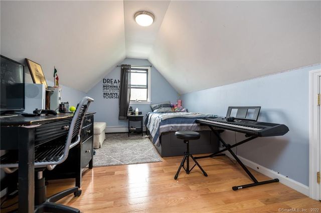 21 Hirsch Road, Stamford, CT 06905