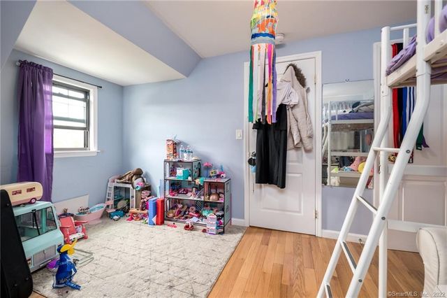 21 Hirsch Road, Stamford, CT 06905