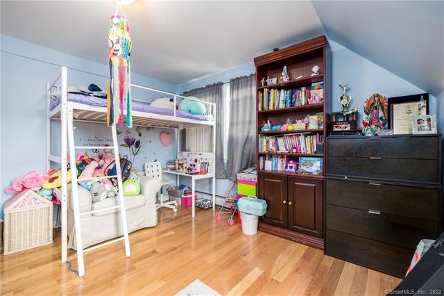 21 Hirsch Road, Stamford, CT 06905